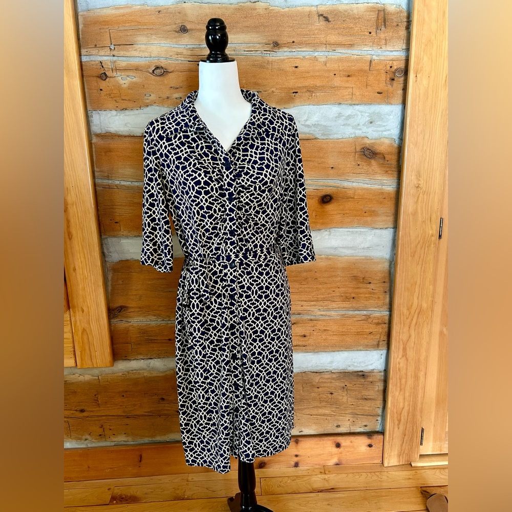 3/4 Sleeve dress, size 14, blue white and yellow. Excellent condition.
